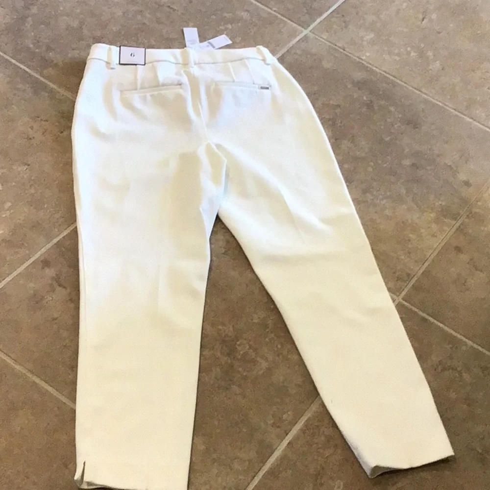 White House Black Market Ivory Cropped Ankle Pants